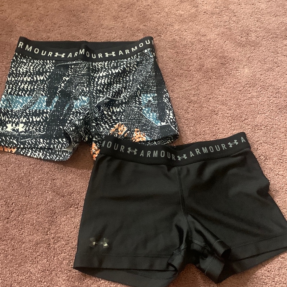 2 Under Armour Spandex shorts